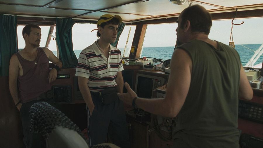 Víctor Clavijo, Alex Monner y Luis Tosar, en una imagen de 'La ley del mar'