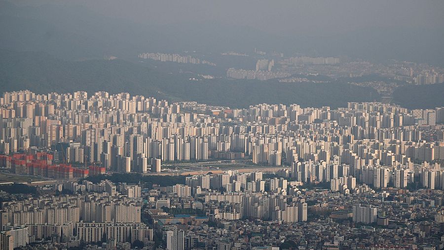 Vista general de un complejo de apartamentos en Seúl