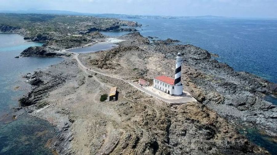 El far de Favàritx es troba a Menorca