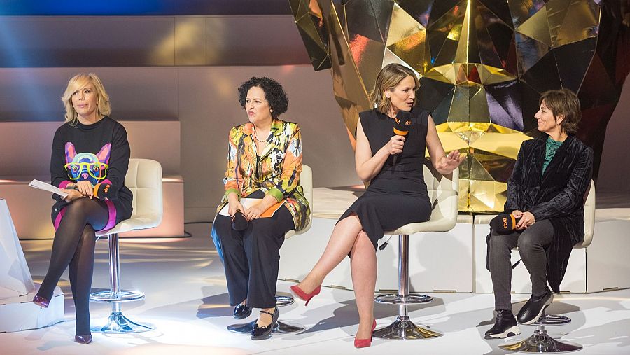 María Eizaguirre, Miriam García Corrales, Silvia Intxaurrondo y Carol Bilder en la presentación de 'El mejor de la historia'