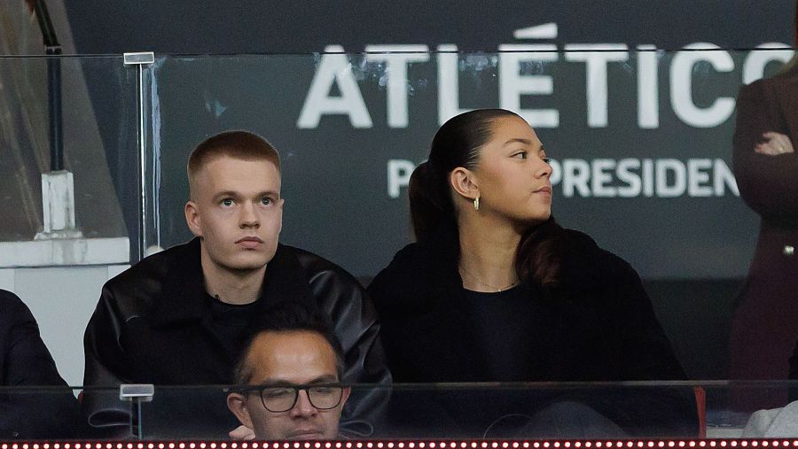 Vermeeren, en el palco rojiblanco durante el partido de Copa frente al Sevilla