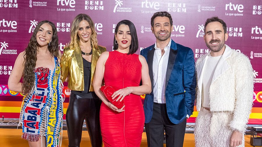 Ines Hernand, Ana Parda, Ruth Lorenzo, Marc Calderó y Aitor Albizua