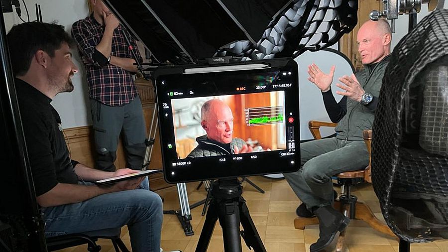 Hope: momento del rodaje con Javier Peña y Bertrand Piccard en Lausanne