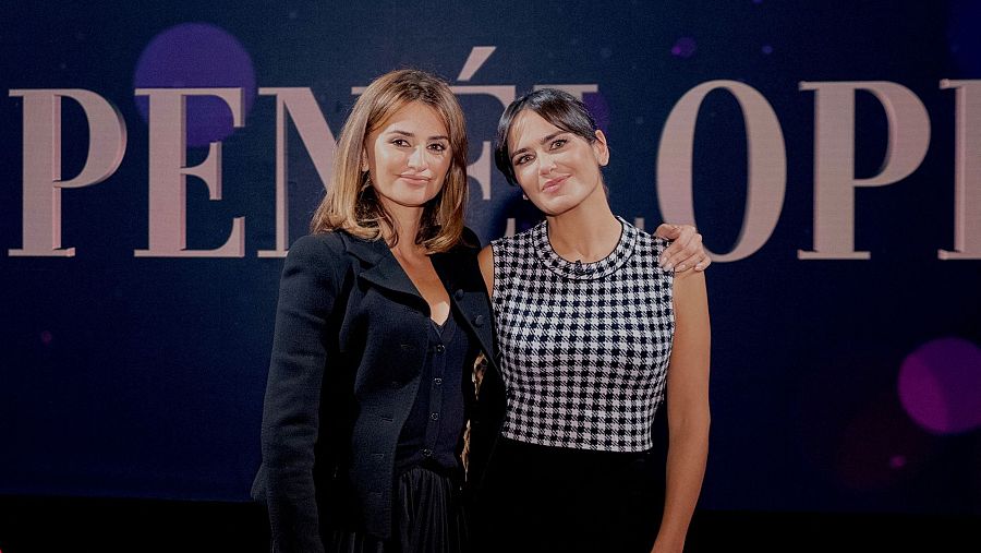 Penélope Cruz con Elena S. Sánchez