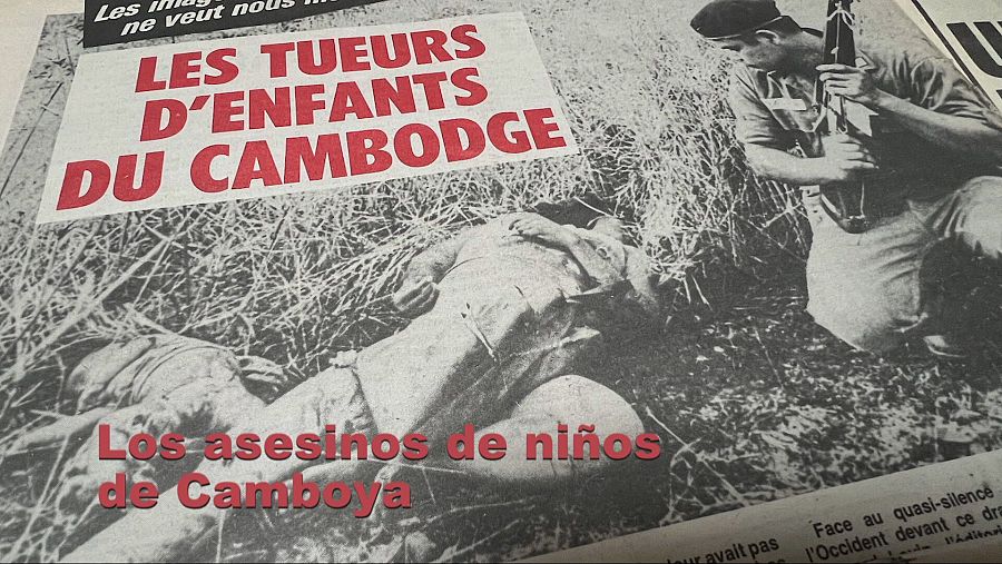 Fotografía de un periódico francés con una víctima y un soldado