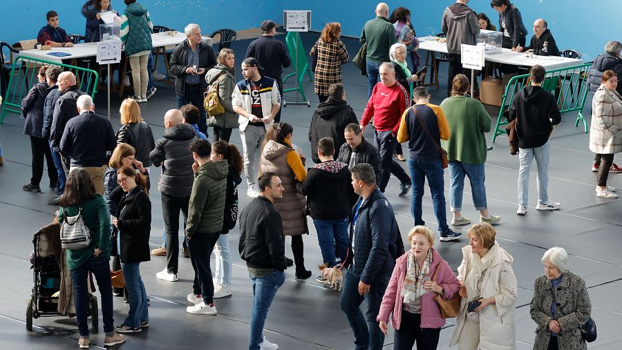 Mejores imágenes Elecciones Galicia: alta participación en los comicios