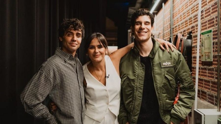 Elena S. Sánchez con Javier Calvo y Javier Ambrossi en 'Historia de nuestro cine'