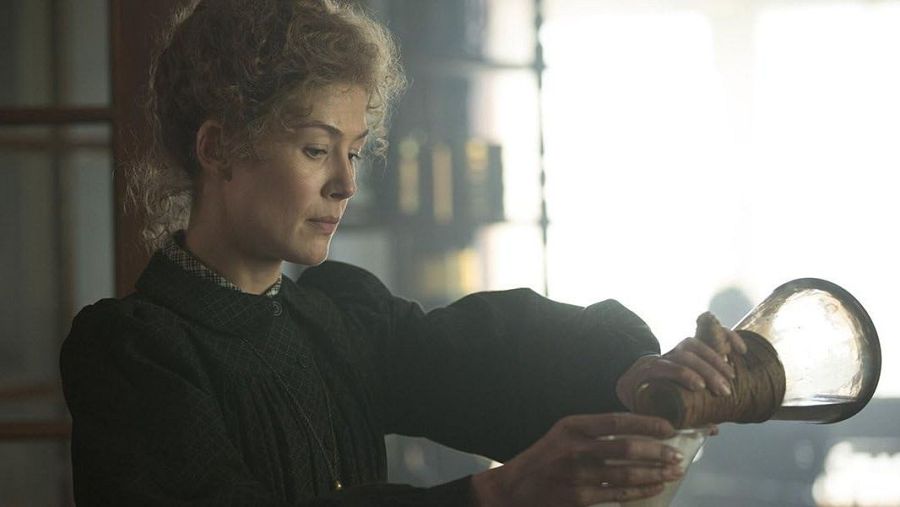 Rosamund Pike da vida a Marie Sklodowska-Curie
