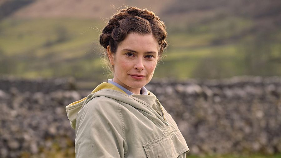 Rachel Shenton es Helen Alderson, la granjera de la que Herriot se enamora