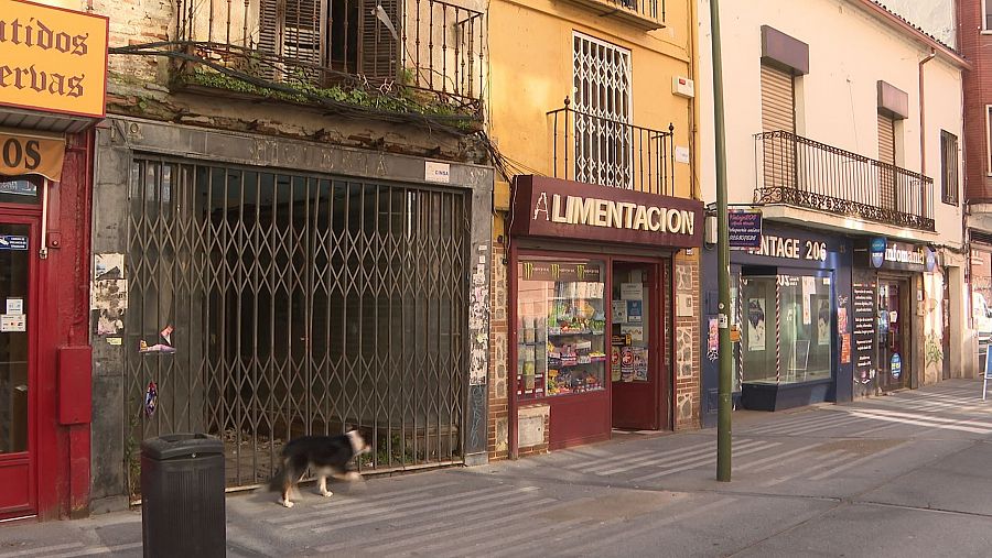 Comercios cerrados en casco histórico de Talavera