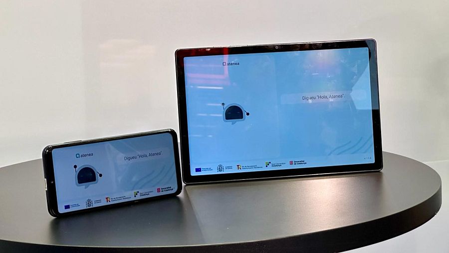 Atenea, un móvil que se puede usar solo con la voz