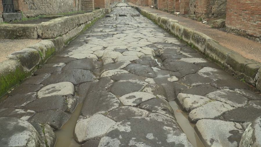 Imagen de la Via de la abundancia en Pompeya