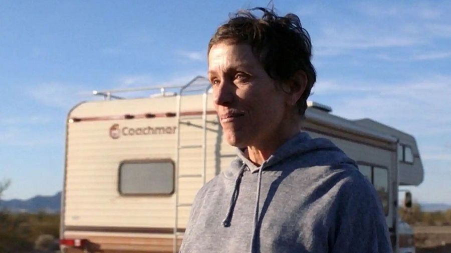 Frances McDormand es Fern en 'Nomadland'