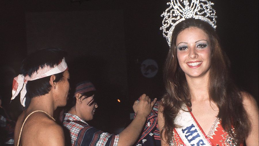 Amparo Muñoz, tras coronarse como Miss Universo