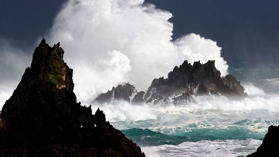 La borrasca Mónica cubre de agua y nieve la mayor parte de España