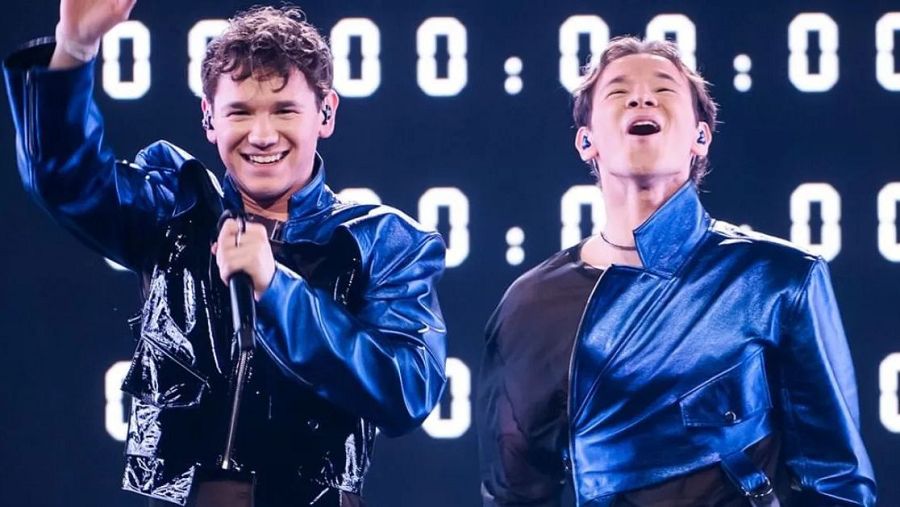 Los gemelos noruegos Marcus & Martinus