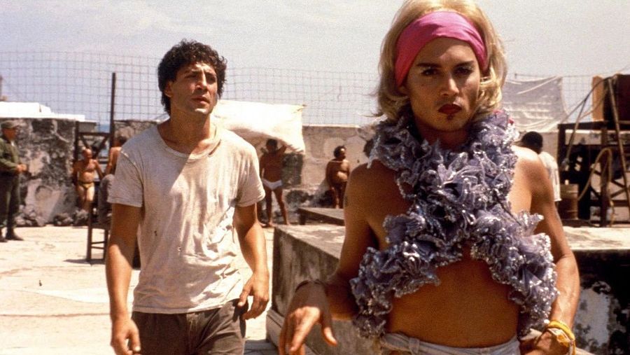 Javier Bardem y Johnny Deep en 'Antes que anochezca'