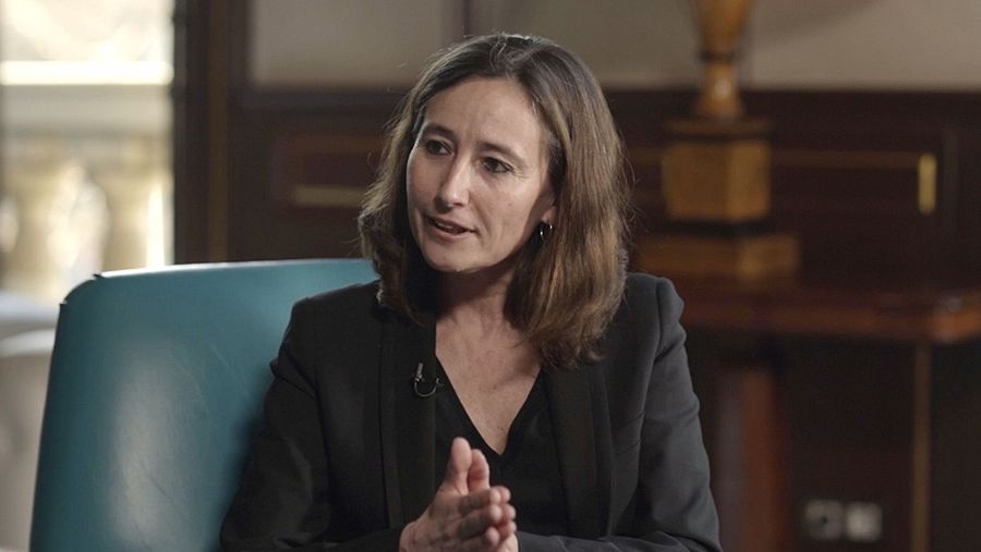 La agente y escritora Anna Soler Pont