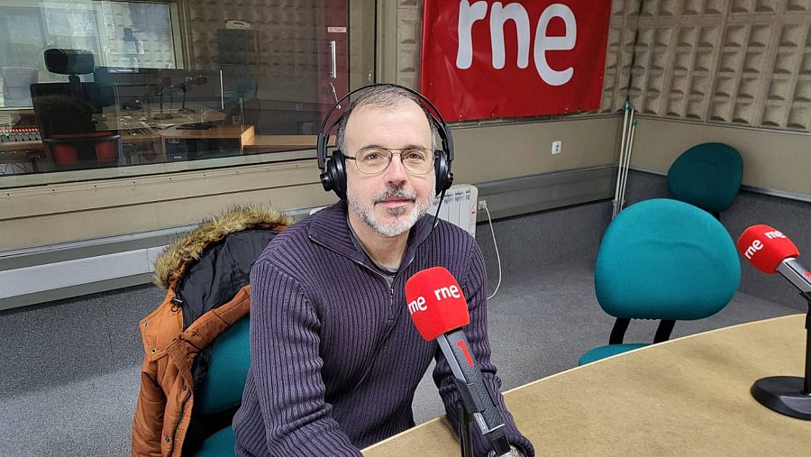 Eduardo Caamaño, autor de la primera biografía de Houdini enespañol