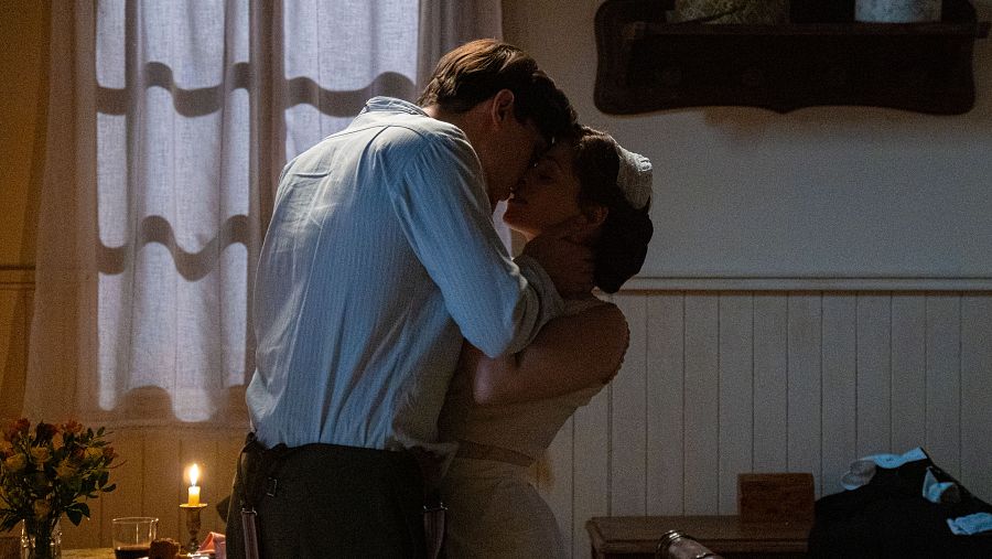 La Promesa: Salvador y María Fernández hacen el amor