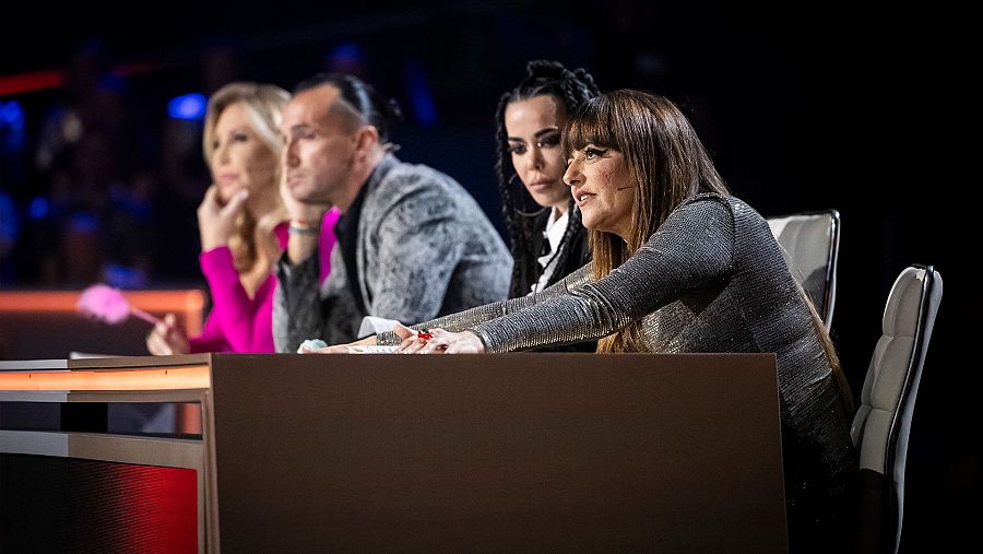 El jurado de 'Baila como puedas' no pierde detalle de las actuaciones