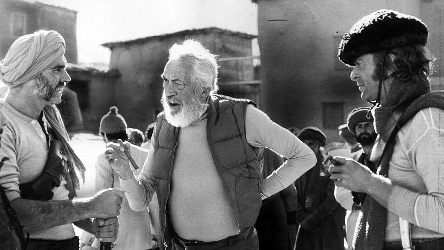 John Huston dirige a Sean Connery en 'El hombre que pudo reinar'