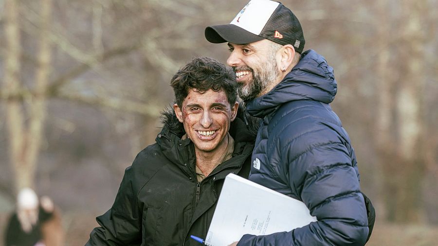 El director y el protagonista, Óscar Lasarte, durante el rodaje