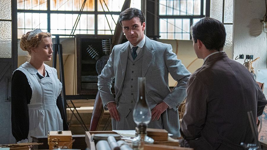 La Promesa: Abel bendice la relación de Jana y Manuel