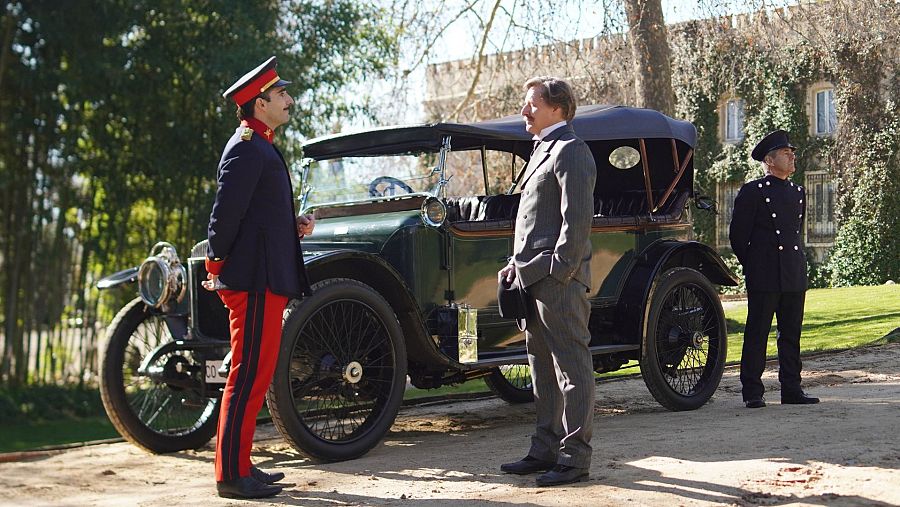 La Promesa: Lorenzo soluciona el problema de las armas