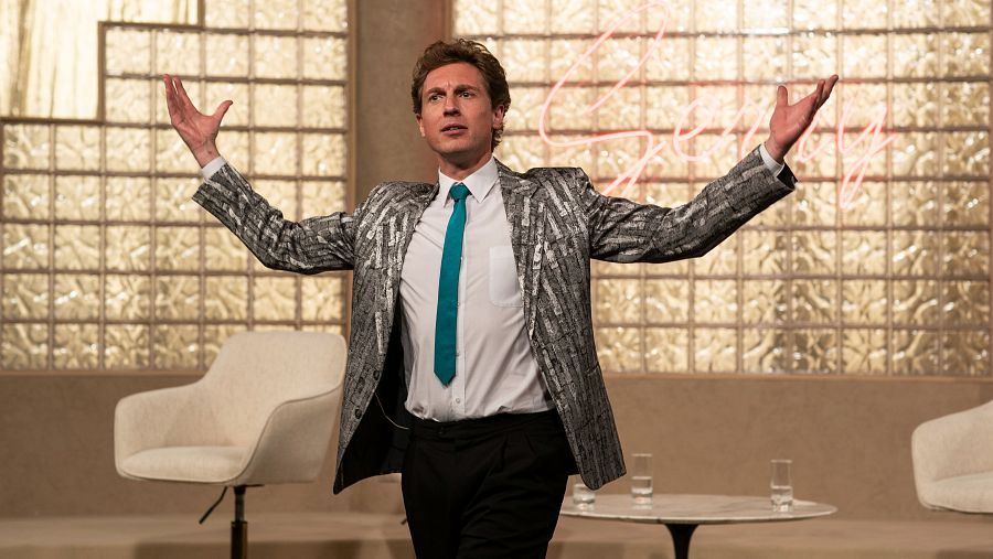 Rory Fleck Byrne es Gerry Carroll