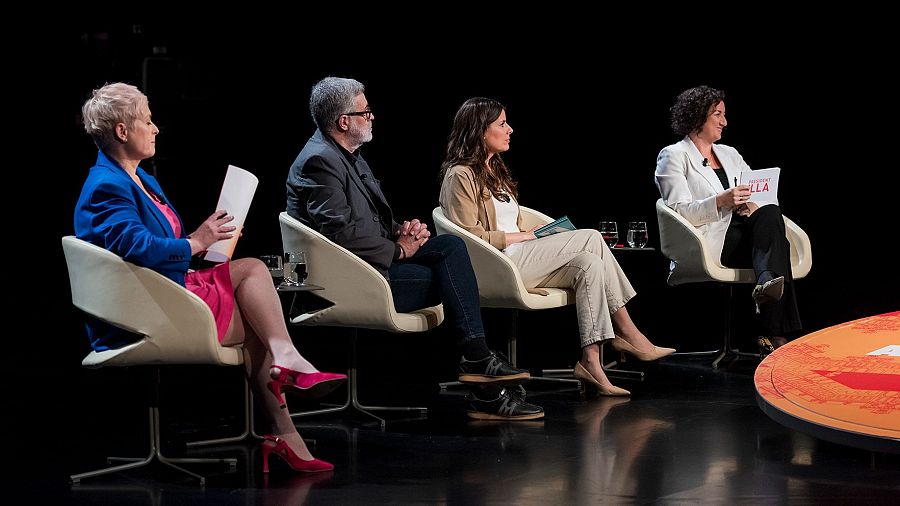 Anna Grau (C's), Carles Riera (CUP), Mònica Sales (Junts) i Alícia Romero (PSC) participen al debat de l''Aquí parlem'