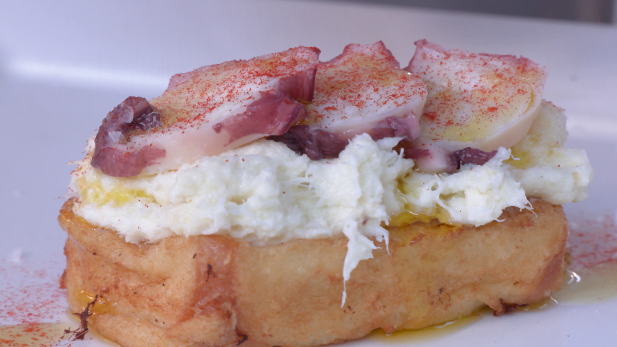 Una torrija salada y sorprendente