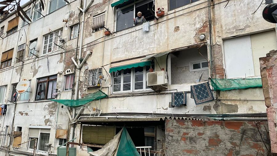 Aquest és l'estat actual de l'edifici desallotjat 'El Barco', construit fa vuitanta anys.