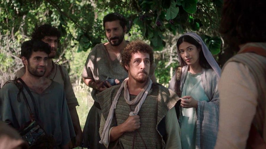Algunos de los discípulos de Jesús en la serie The Chosen