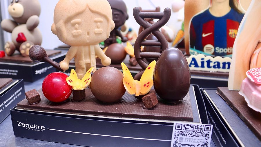 Entre les creacions més destacades hi ha la biòloga Mia.