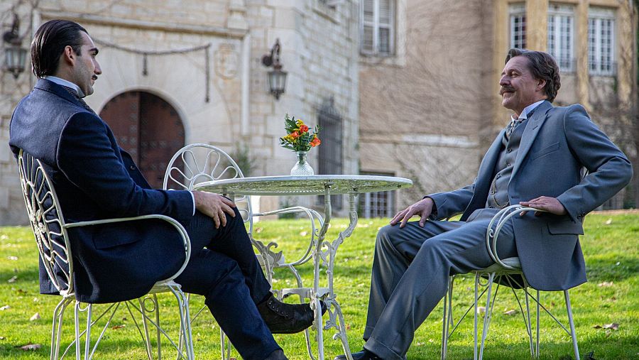 La Promesa: Lorenzo cierra con Míster Cavendish la próxima entrega