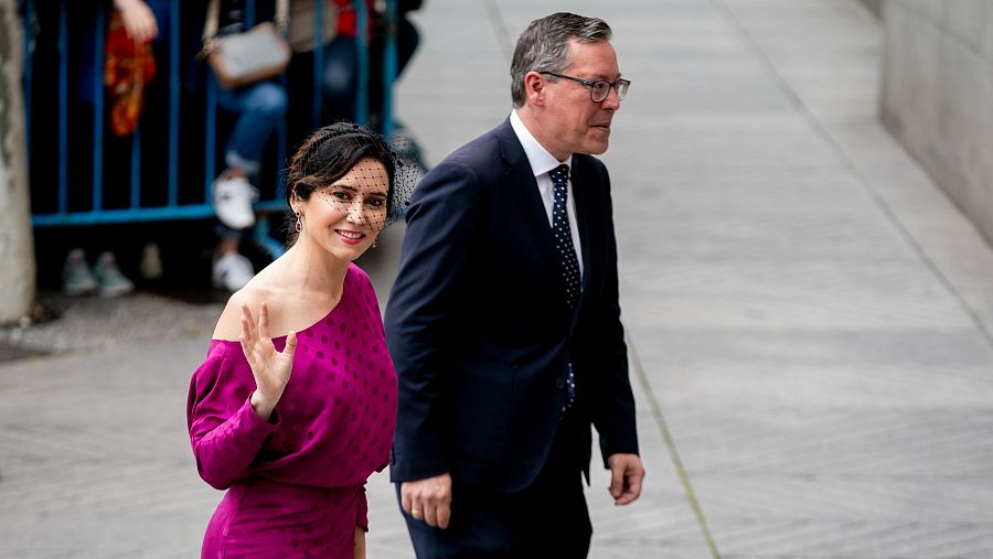 Isabel Díaz Ayuso acude a la boda de Almeida