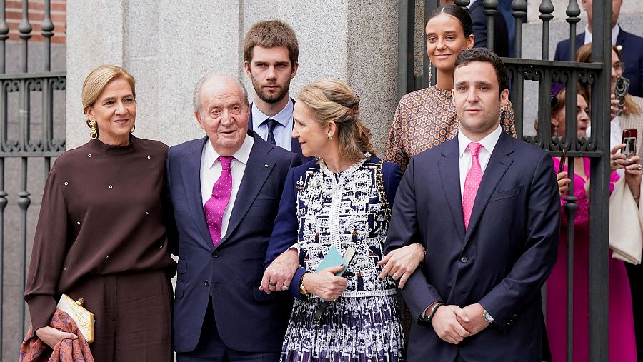 Boda de Almeida: Juan Carlos I, Feijóo y Ayuso asisten al enlace