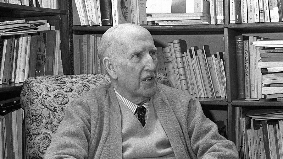 El poeta de la Generación del 27, Vicente Aleixandre, recibió el premio Nobel de Literatura en 1977