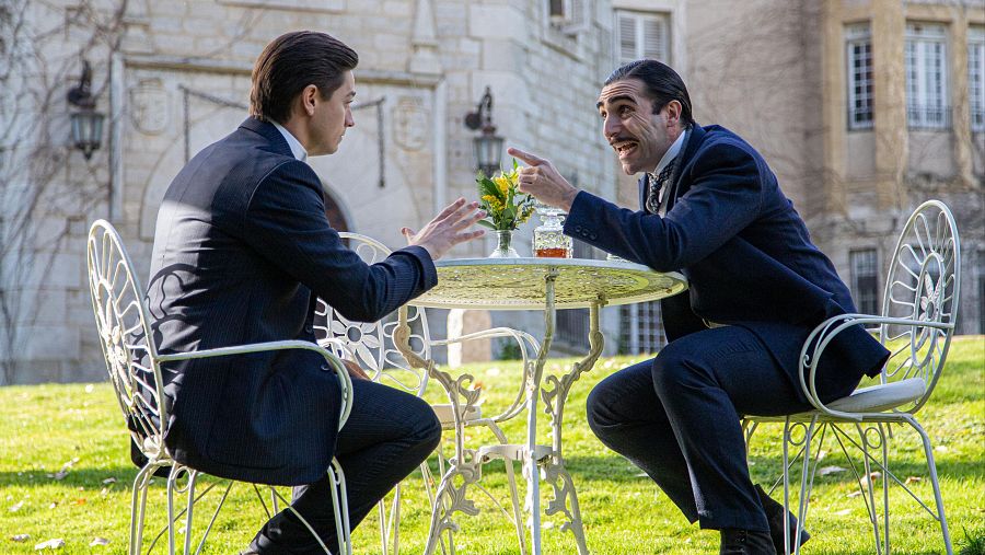 La Promesa: Lorenzo exige a Pelayo que se le pague lo que se le debe