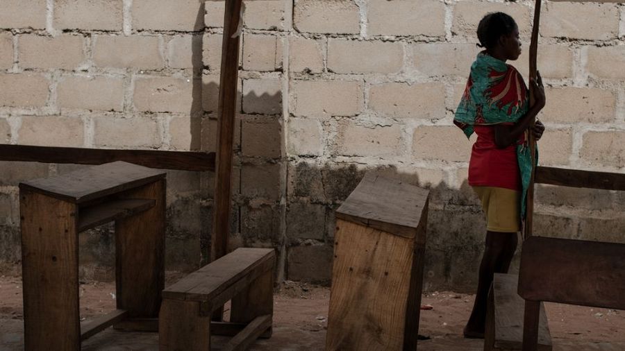 Dooshima espera volver a la escuela y continuar su educación.