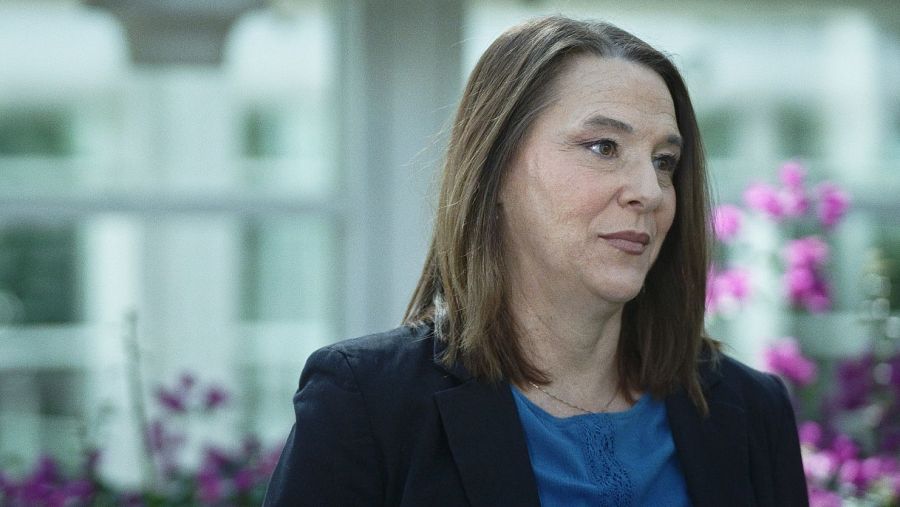 Amparo Curt le cuenta su historia a Carlos del Amor en La Matemática del Espejo