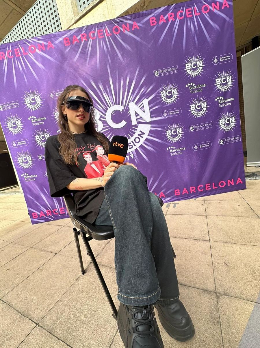 Angelina Mango durante la entrevista con RTVE