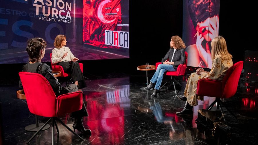 Coloquio en torno al deseo femenino en HNC