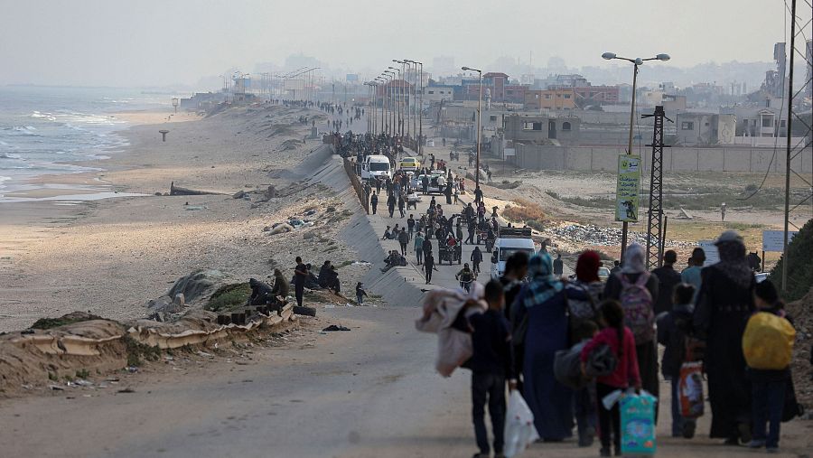 Guerra en Gaza: desplazados en el sur intentan regresar al norte de la Franja