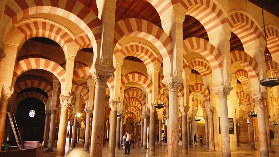 Interior de la mezquita de Córdoba