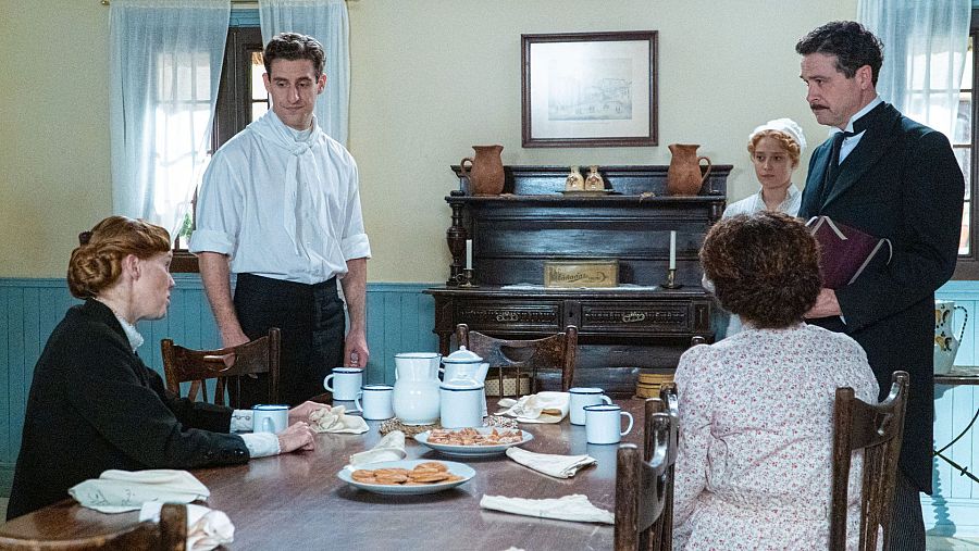 La Promesa: Pía y Ricardo Pellicer no terminan de entenderse