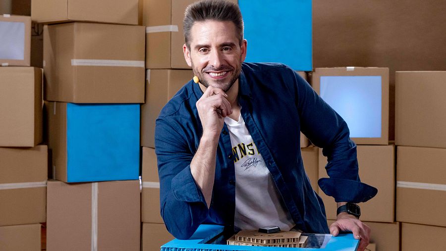 Ángel Pons, presentador de 'Aprendemos en Clan. La caja'