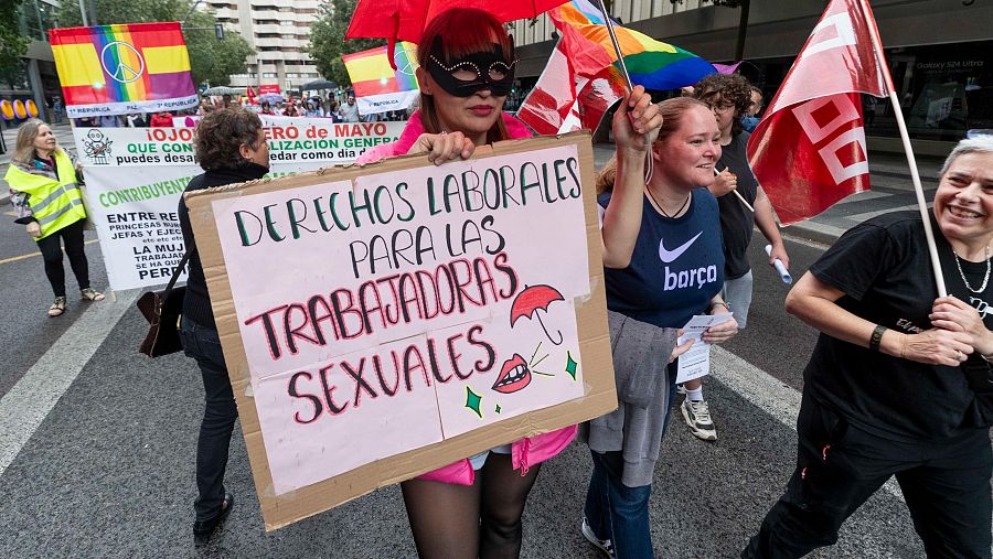 Mejores imágenes del Día del Trabajo 2024: manifestación por los derechos de las trabajadoras sexuales en Murcia