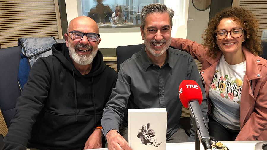 Antonio Marcos y Ana Sierra con Arturo Martín